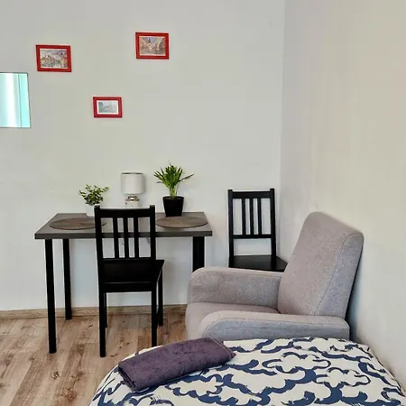 Zlota Sliska Centrum Vandrarhem Warszawa